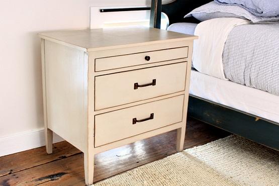 3 Drawer Nightstand woodworking plan