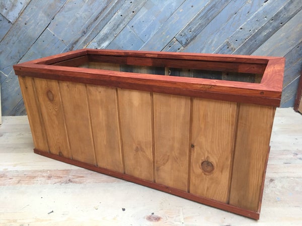 Wooden Planter – Easy Recycled Pallet Project for Your Garden - Image 1