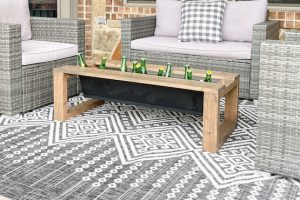 DIY Coffee Table with Drink Cooler woodworking plan