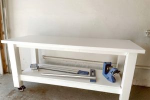 Mobile Workbench woodworking plan