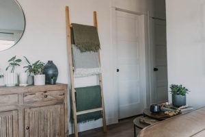 Blanket Ladder - Image 1