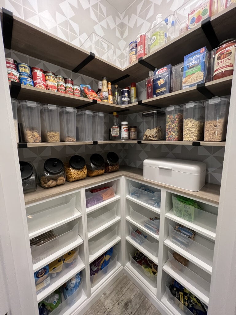 DIY Corner Pantry Renovation woodworking plan