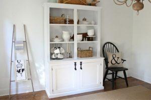 Antique Style Hutch woodworking plan