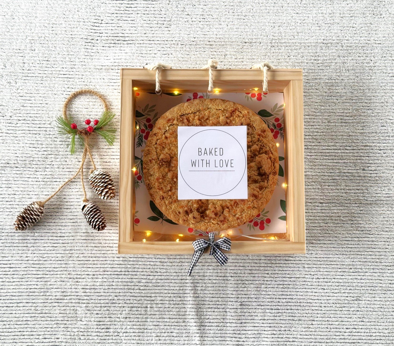 Simple Wooden Pie Box - Image 1