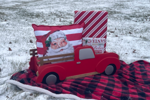 Red Truck Present Holder - Image 1