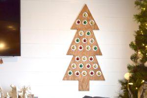 Wooden Christmas Tree Advent - Image 1