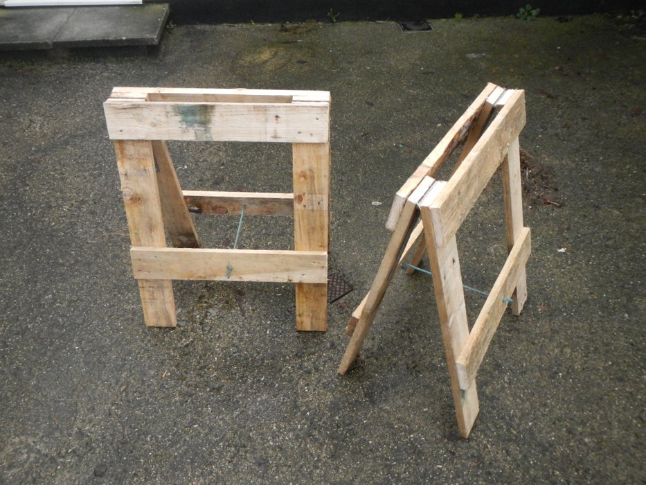 Trestle From Pallets - Image 1