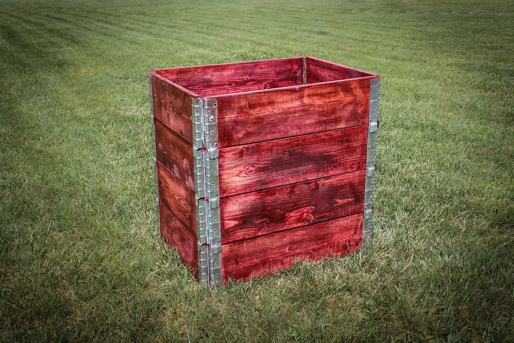 Simple Stackable Compost Bin From Pallet Collars woodworking plan