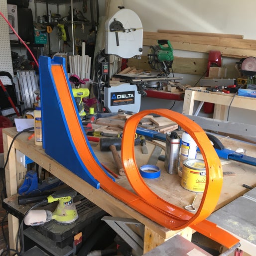 Reclaimed Pallet Hotwheels Loop - Image 1