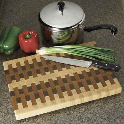 Woodworking Project Paper Plan to Build End-Grain Cutting Board woodworking plan