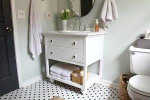 Vintage Style Bathroom Vanity woodworking plan