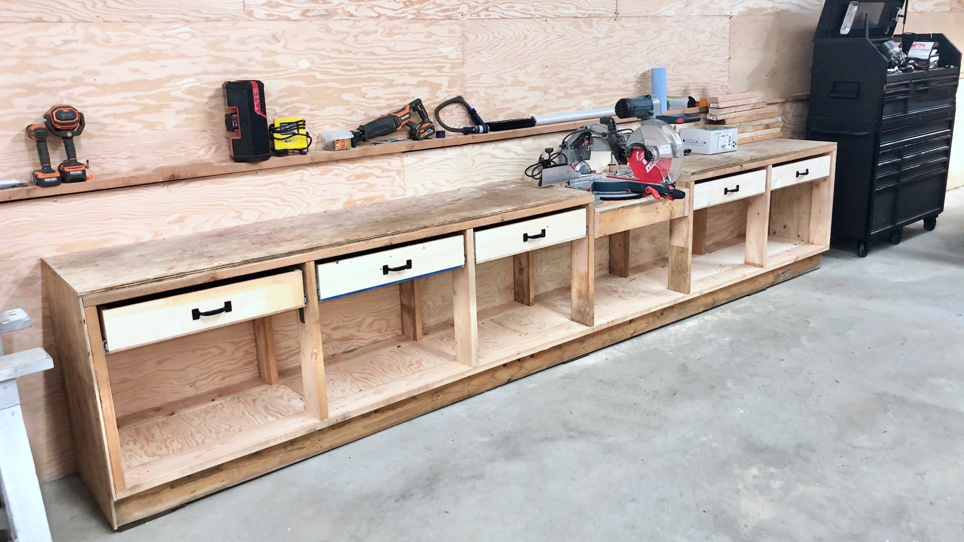 Pony Wall Workbench woodworking plan