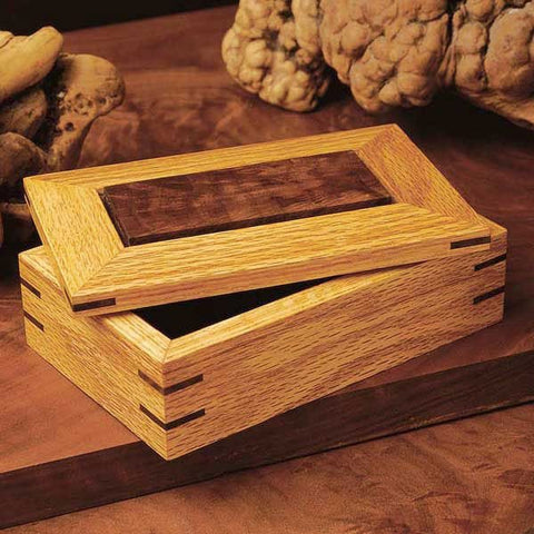 Woodworking Project Paper Plan to Build Splined Ornamental Box - Image 1