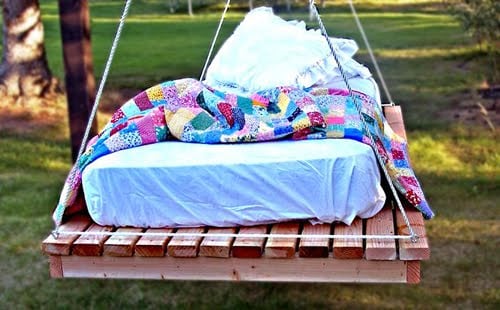 Easiest Hanging Daybed woodworking plan