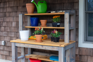 Dual-Purpose Outdoor Bench woodworking plan