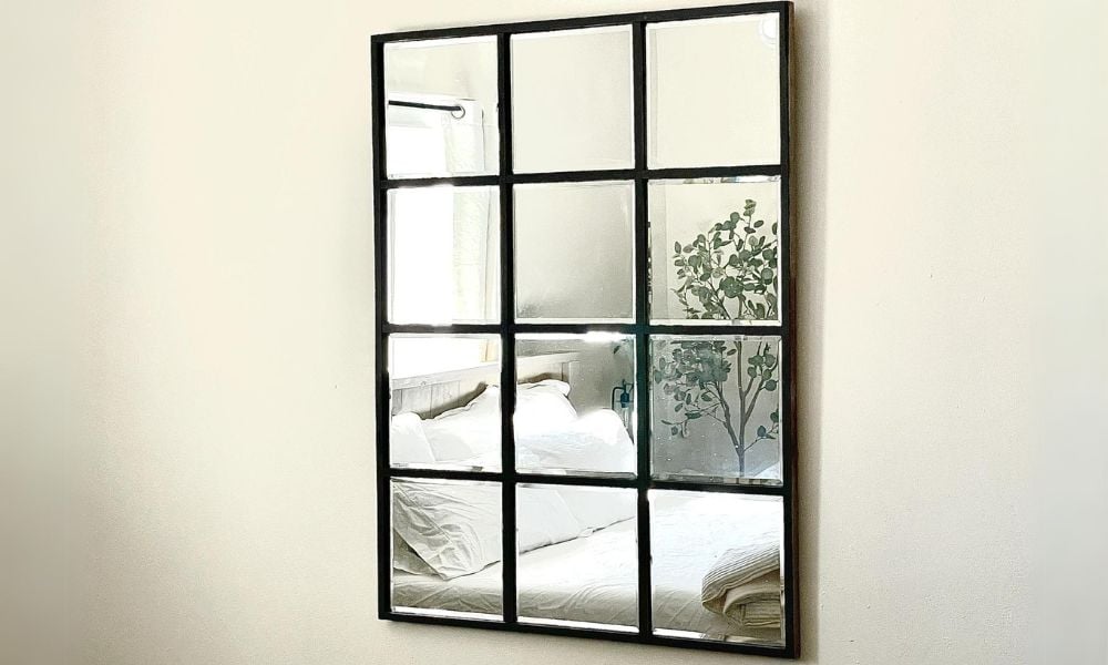 DIY Grid Mirror from Mirror Tiles woodworking plan