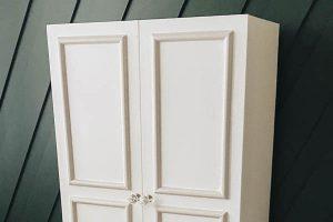Kids Dress-Up Closet woodworking plan