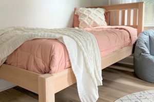 Craftsman-Style Twin Bed woodworking plan