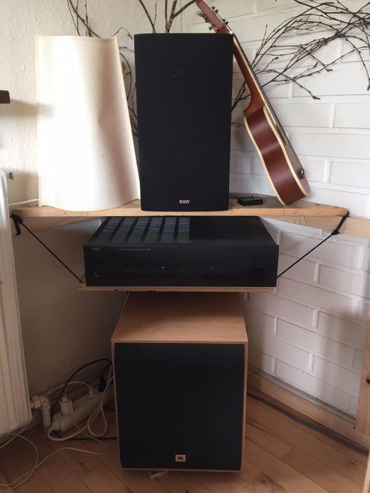 Saw Horse Corner Speaker Stands, With Amplifier Hammock - Image 1