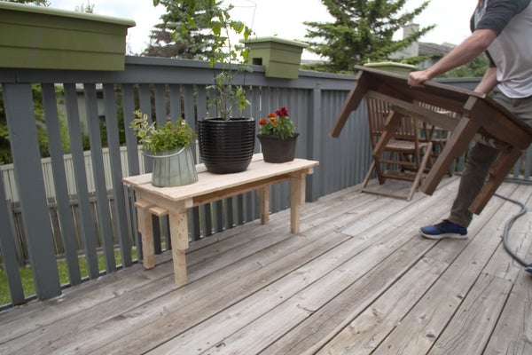 Classy Pallet Coffee Table woodworking plan