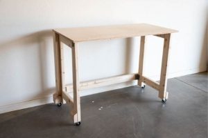 Folding Mobile Workbench woodworking plan