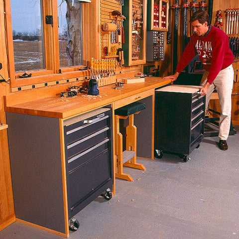 Woodworking Project Paper Plan to Build Space-Saving Workbench woodworking plan