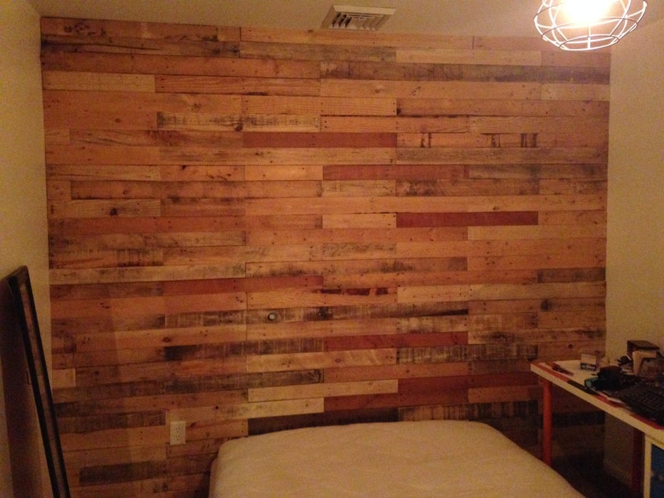 Pallet Wall - Image 1