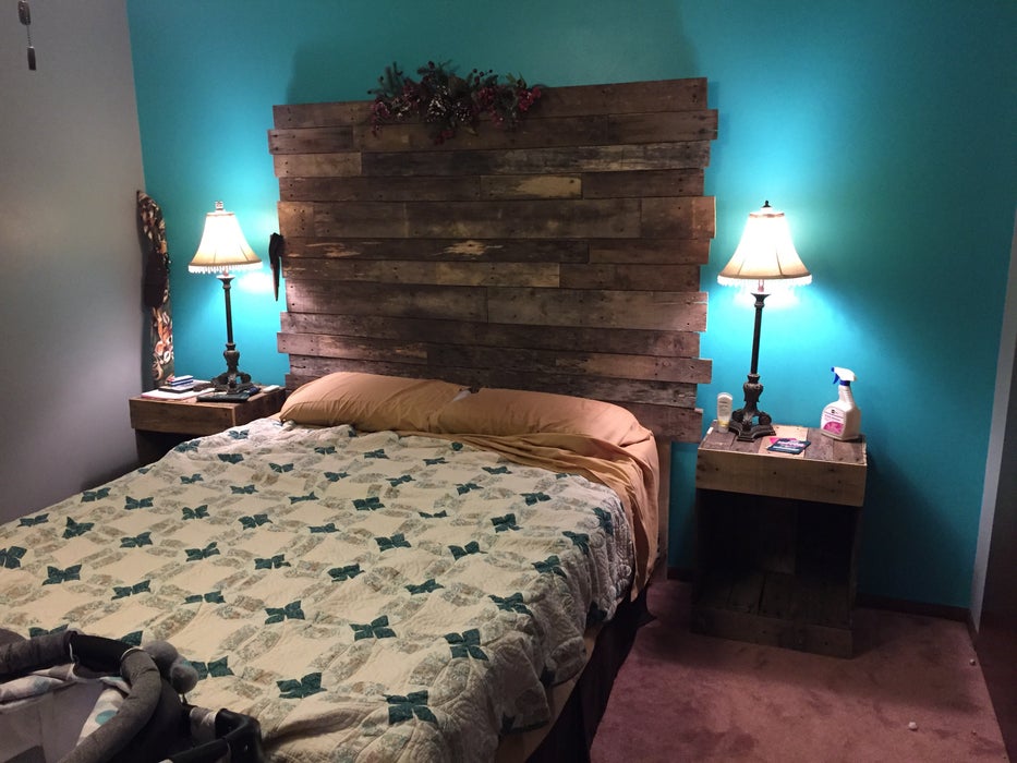 Pallet Wood Headboard woodworking plan