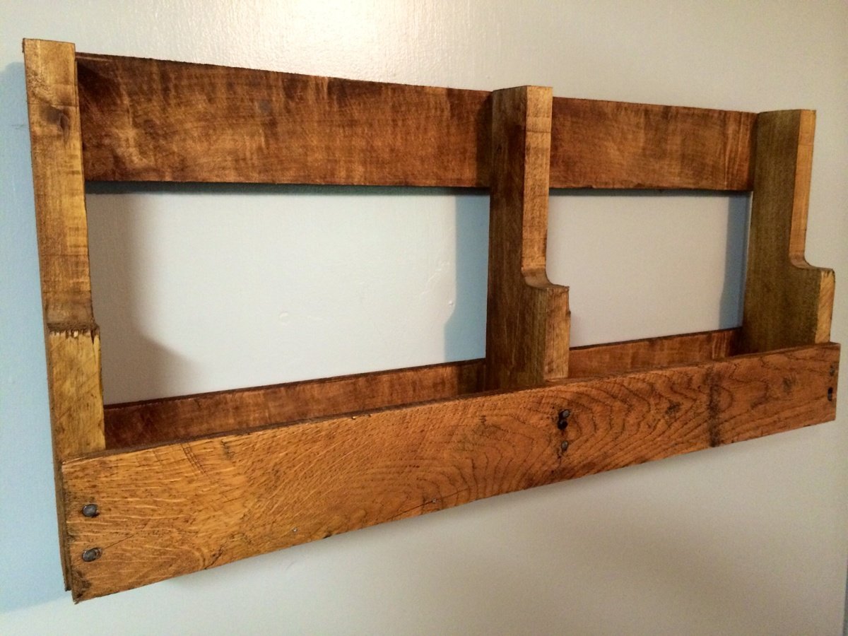 The Original Pallet Shelf Tutorial - Image 1