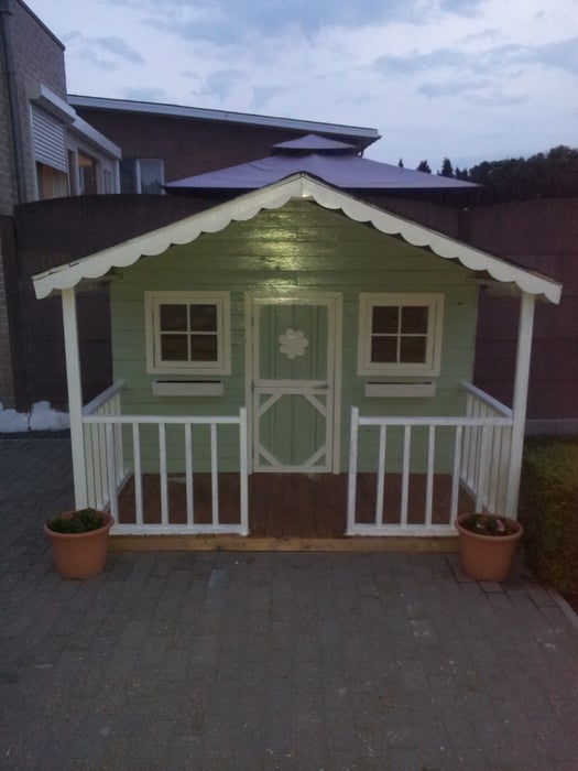 Pallets Playhouse - Image 1