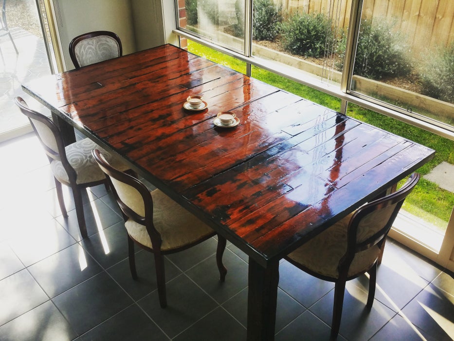 Pallet Dining Table woodworking plan