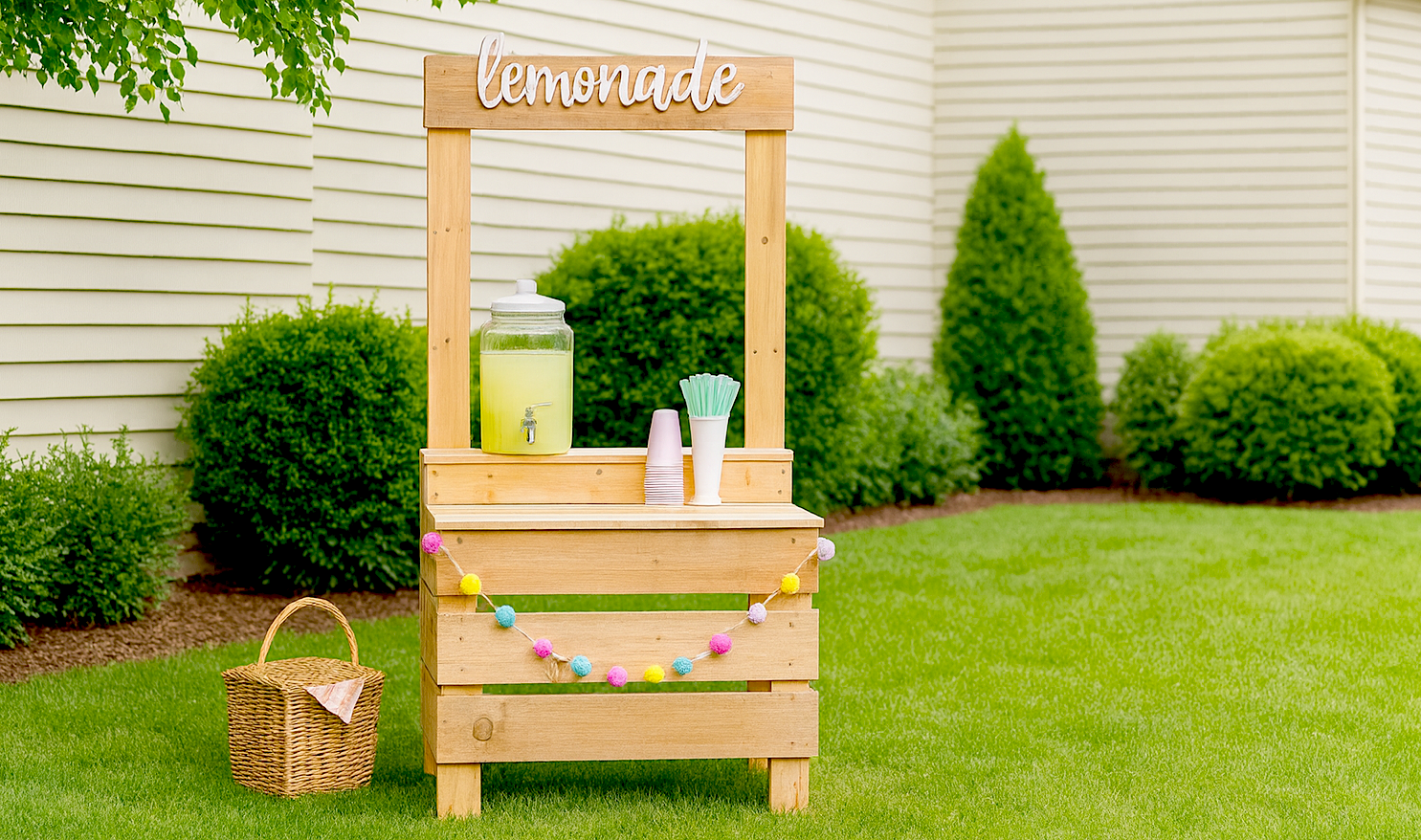 Lemonade Stand with 2×4 Frame - Image 1