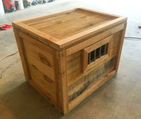 Monster-In-A-Box Halloween Prop (Part 1, the Box) or Just a Good Pallet Box woodworking plan