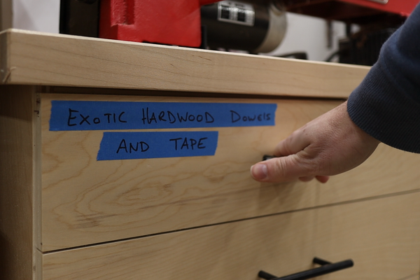 Making Your Own Wooden Dowels! Easy Dowel Making Jig! woodworking plan